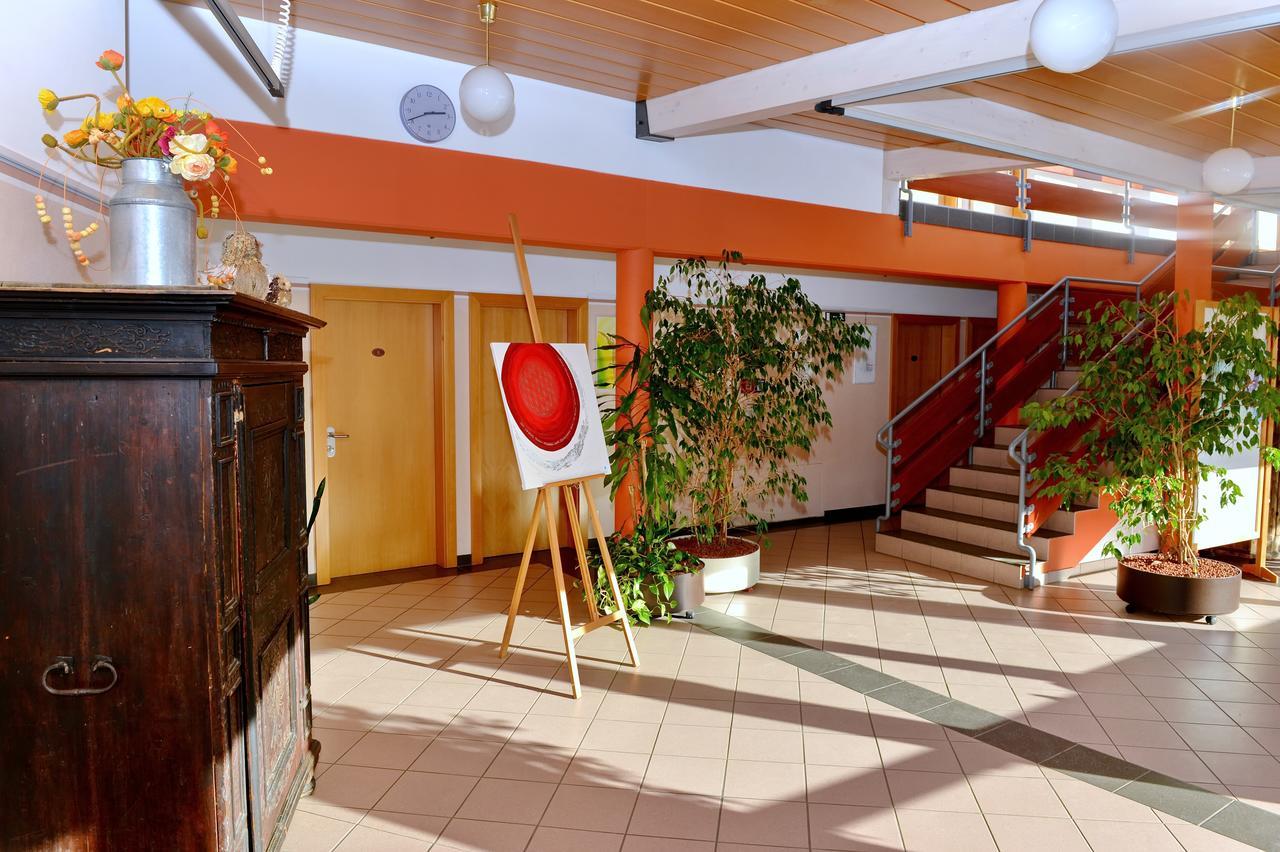 Bildungshaus Schloss Krastowitz Hotel Klagenfurt am Woerthersee Ngoại thất bức ảnh