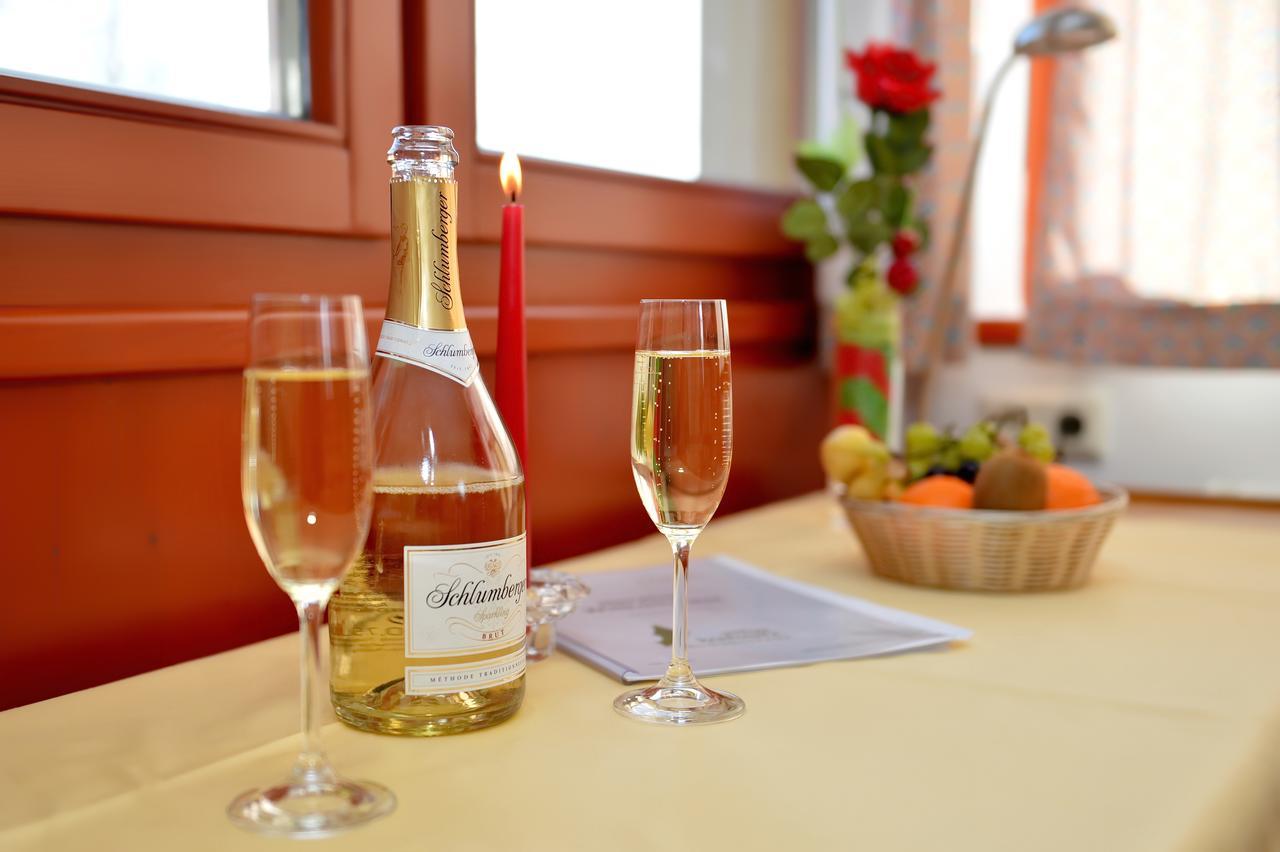 Bildungshaus Schloss Krastowitz Hotel Klagenfurt am Woerthersee Ngoại thất bức ảnh
