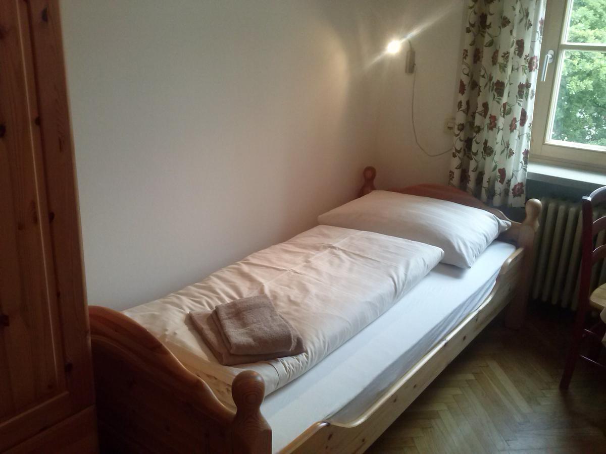 Bildungshaus Schloss Krastowitz Hotel Klagenfurt am Woerthersee Ngoại thất bức ảnh